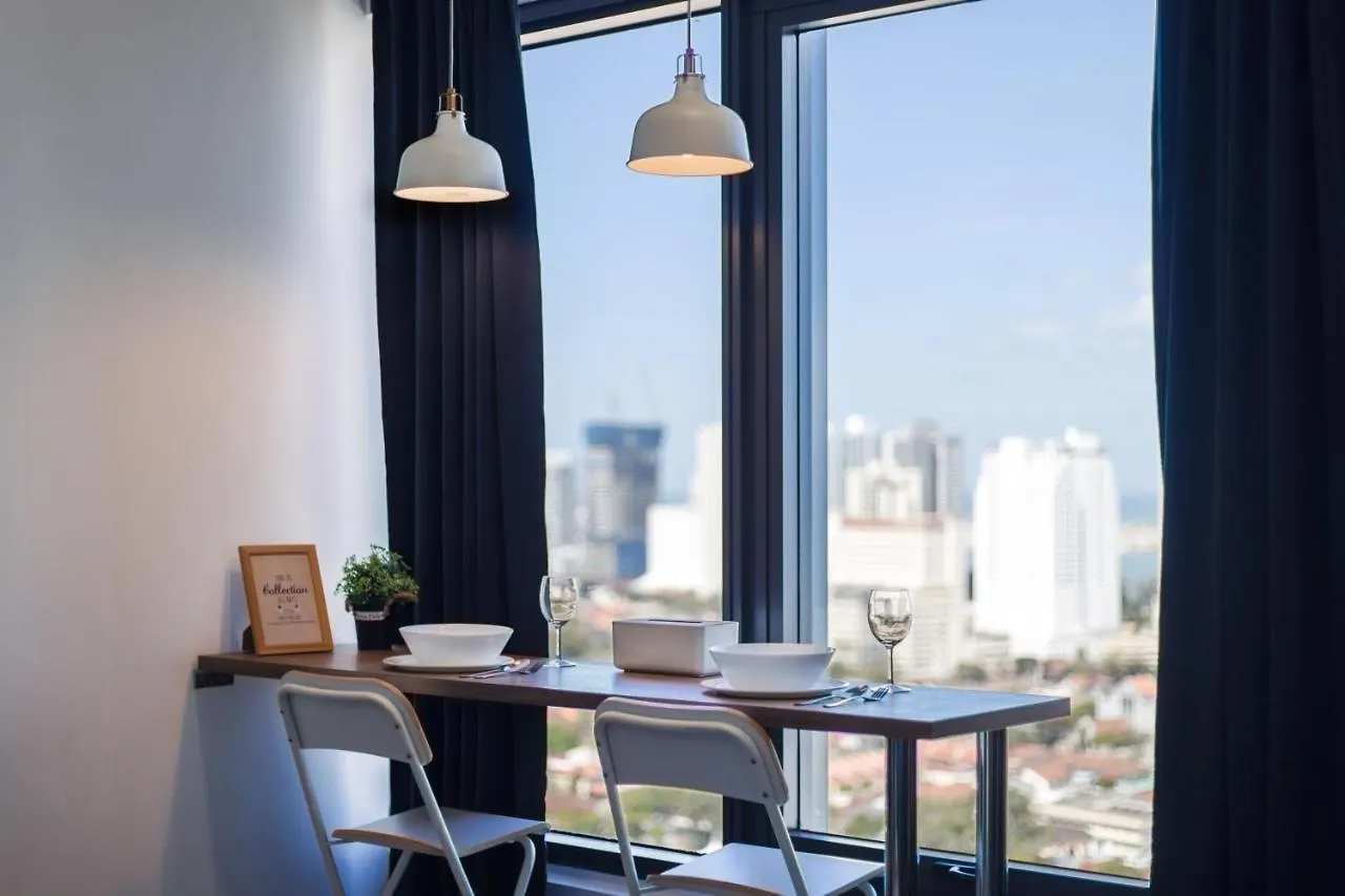 Muji B&W Studio - Seaview At 218 Tropicana Near Komtar Food Heaven With Netflix & Tv Box George Town Malaysia